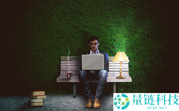 AI 搭子新规：违规陪聊最高罚 20 万，须先安抚再联络监护人