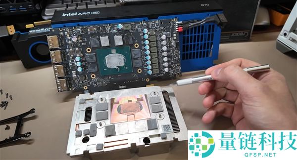 真身首曝：流产的 Intel 高端游戏显卡揭秘