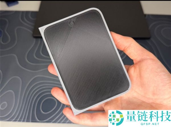 苹果首款折叠屏外观实锤！iPhone Fold 终极设计揭晓，再无悬念
