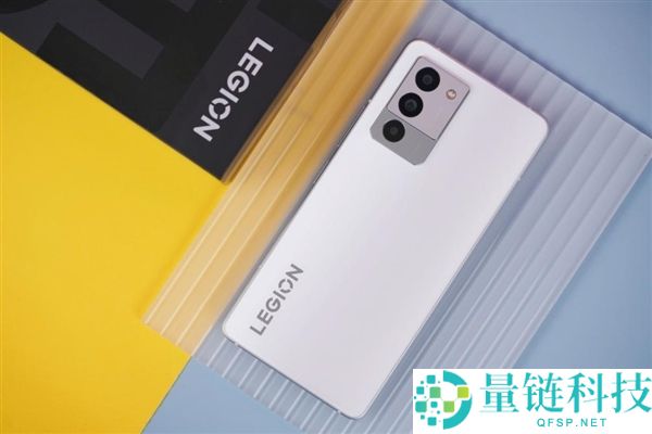 联想拯救者手机 Y70 回归首作：新一代外观揭晓，5 月正式发布