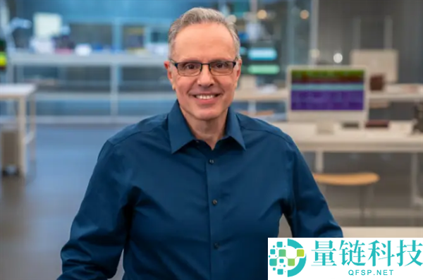 苹果硬件团队换帅：芯片老兵斯鲁吉出任首席硬件官，不止新 CEO