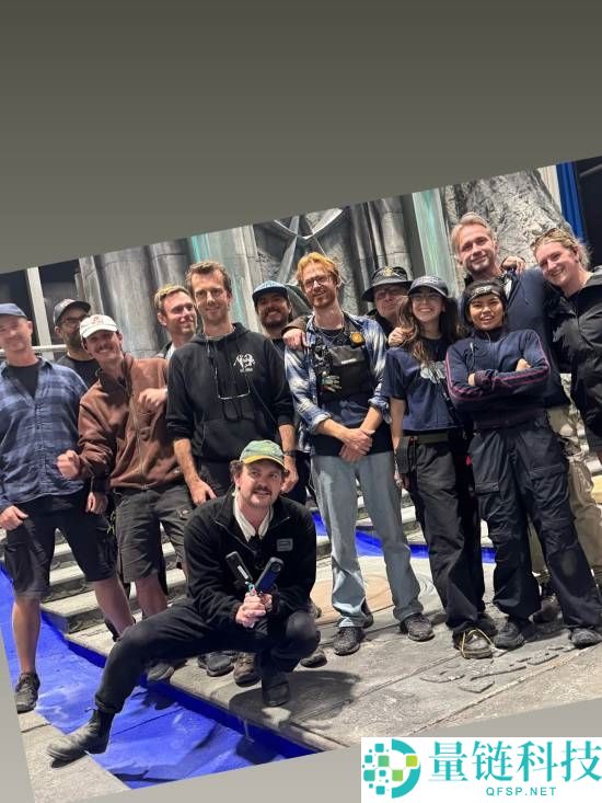 《塞尔达传说》真人电影片场照曝光：全新林克造型太帅了