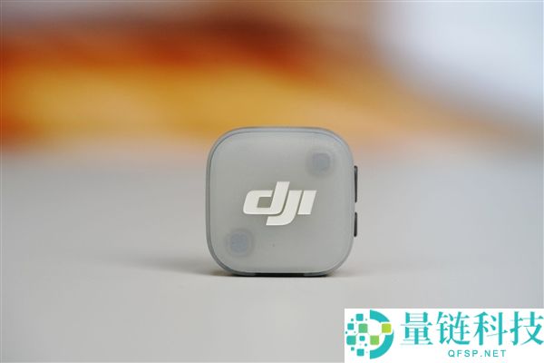 大疆 Osmo Mobile 8P 图赏：首创分体式遥控器，万能 Vlog 套装深度解析