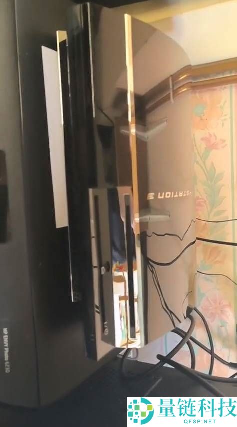 索尼最美主机回归！PS3 抛光翻新引热议，颜值完爆 PS5？