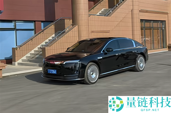 尊界 S800 上市 10 个月交付 1.6 万台，余承东：连续 7 个月百万级销量冠军