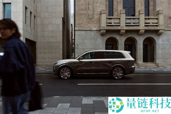 为何车身 5.25 米不再加大？理想 L9 Livis 双拼色设计深度详解