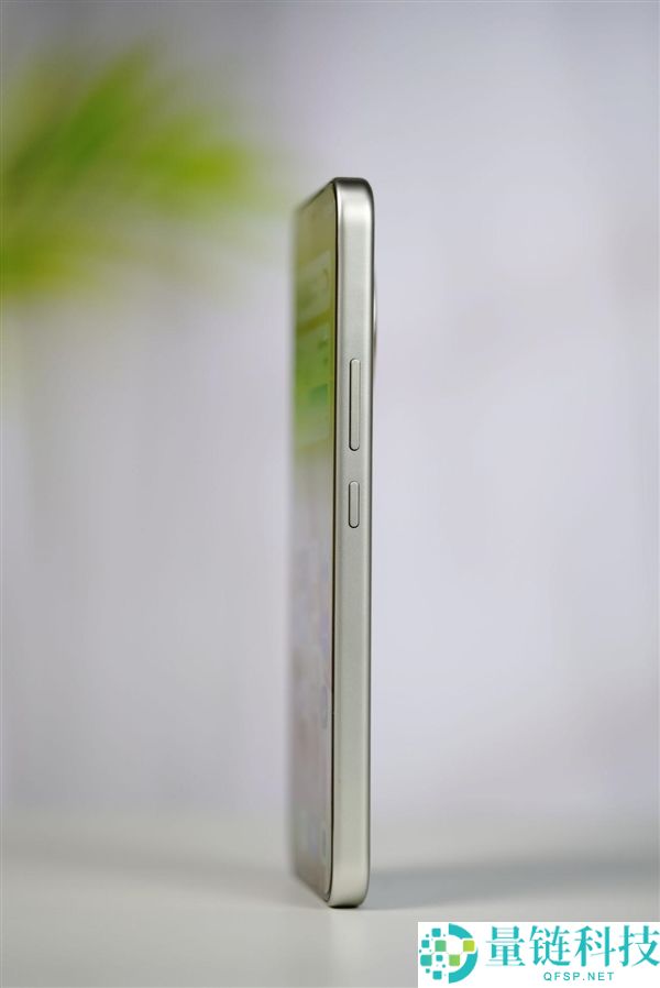 vivo Y600 Pro 图赏：首款万级大电池手机震撼登场