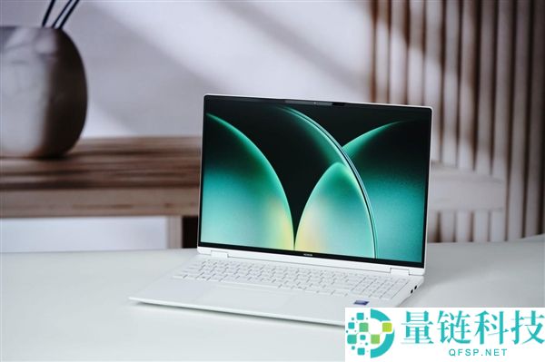 荣耀 MagicBook Pro 16 2026 图赏：续航轻松超越苹果 MacBook