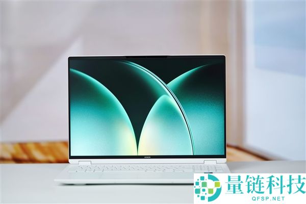 荣耀 MagicBook Pro 16 2026 图赏：续航轻松超越苹果 MacBook