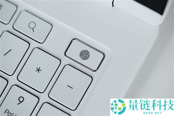 荣耀 MagicBook Pro 16 2026 图赏：续航轻松超越苹果 MacBook