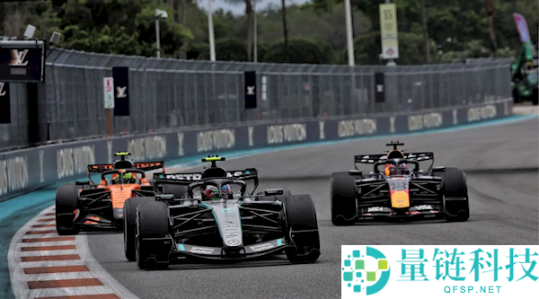 经典声浪回归！国际汽联确认：F1 赛车将重返 V8 引擎时代