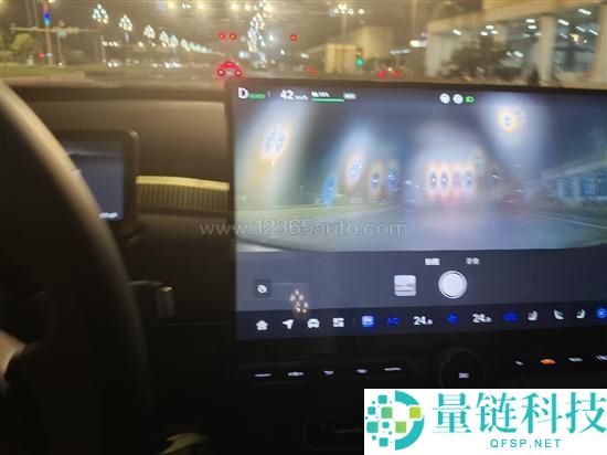 长安启源 A06 摄像头严重油膜致辅助驾驶失效，车主维权引关注