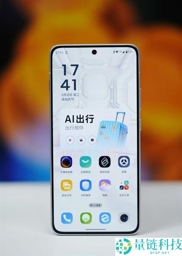 联想拯救者 Y70 手机图赏：随时随地畅玩 3A 大作，新一代性能旗舰揭秘