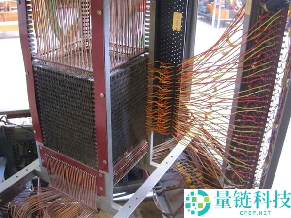 75 年前的黑科技：为水兵防空意外发明现代 DRAM 鼻祖