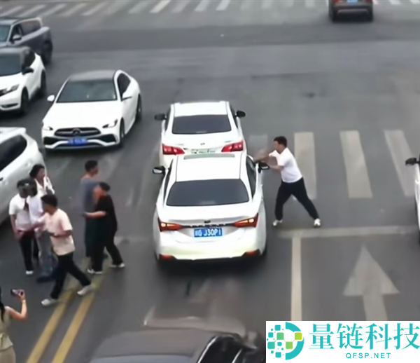 顶车救人女护士获赠东风日产汽车：当事人回应将拍卖善款全捐