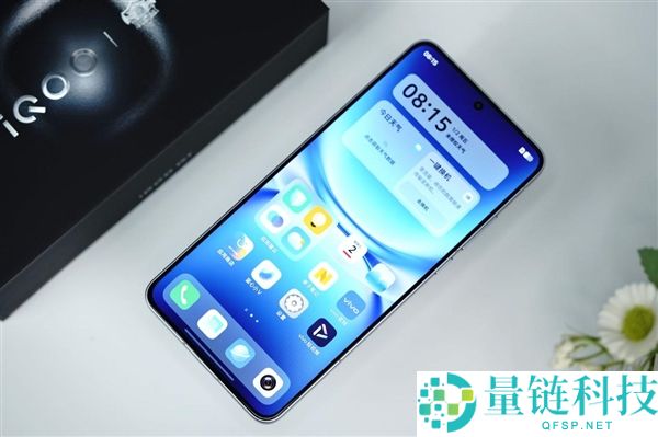 全球首发天玑 9500！iQOO 15T Monster 高清图赏：性能怪兽来了