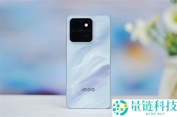 全球首发天玑 9500！iQOO 15T Monster 高清图赏：性能怪兽来了