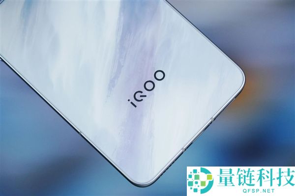 全球首发天玑 9500！iQOO 15T Monster 高清图赏：性能怪兽来了