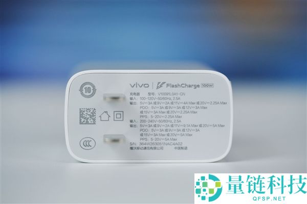 全球首发天玑 9500！iQOO 15T Monster 高清图赏：性能怪兽来了