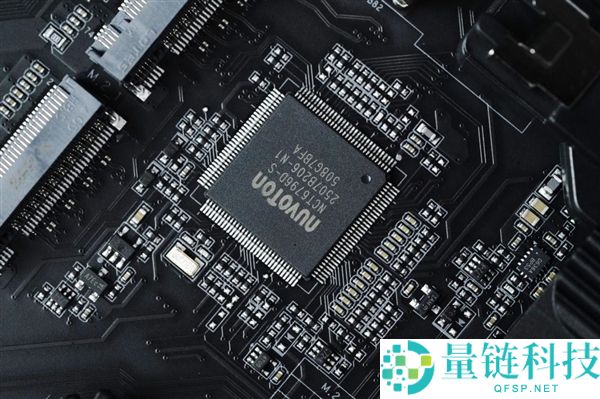 七彩虹 iGame B850M Ultra-OC V14 主板图赏：轻松打造千帧电竞主机