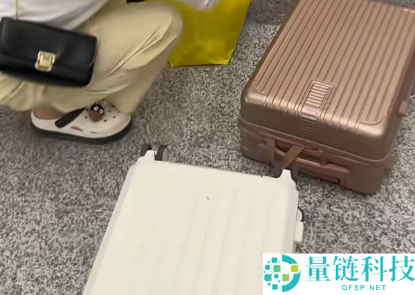 20 寸行李箱登机收费？航司回应：仅少数廉航对经济舱旅客收费