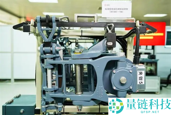 全球首列!新型制动系统让地铁停靠更丝滑,制动响应时间缩短 33%
