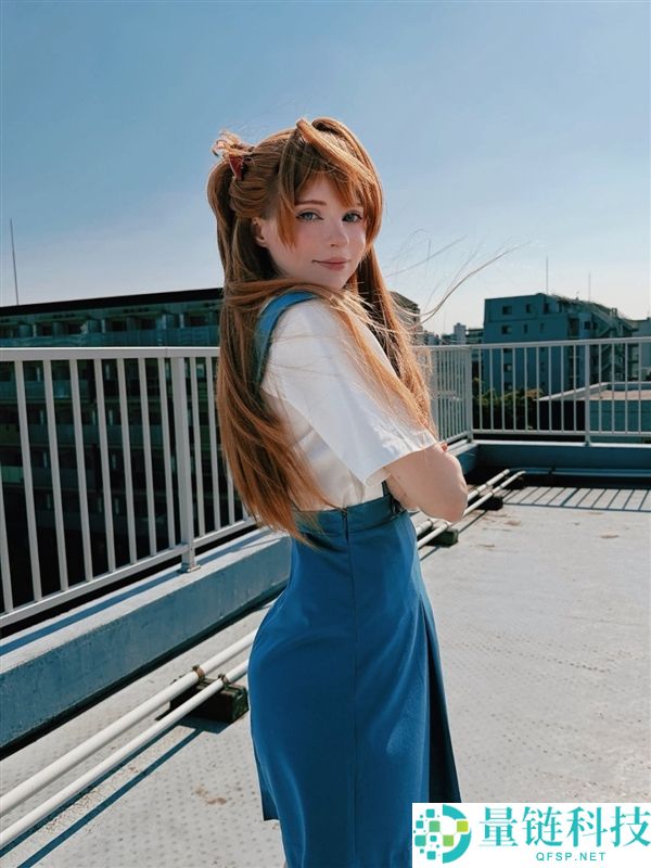 阿什莉体模《漫威争锋》泳装Cosplay美图：军帽礼服尽显魅力