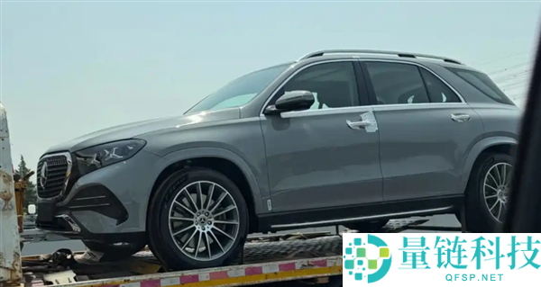 宝马X5L长轴距版曝光，尺寸碾押豪华SUV，疾驰GLE谍照亮相，轴距超3.1米