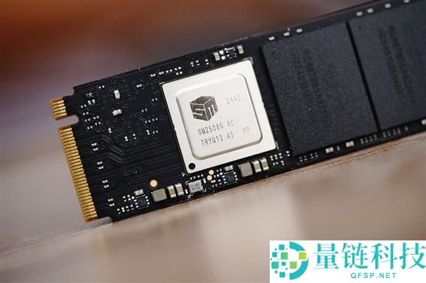 雷克沙NM1090 Pro 8TB SSD评测:快速14400MB/s传输速度图赏