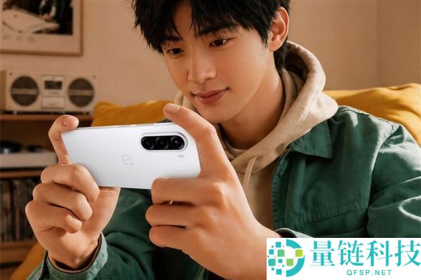 一加Turbo 6X系列发布，1499元起搭载无频闪LCD屏，性能与显示再升级