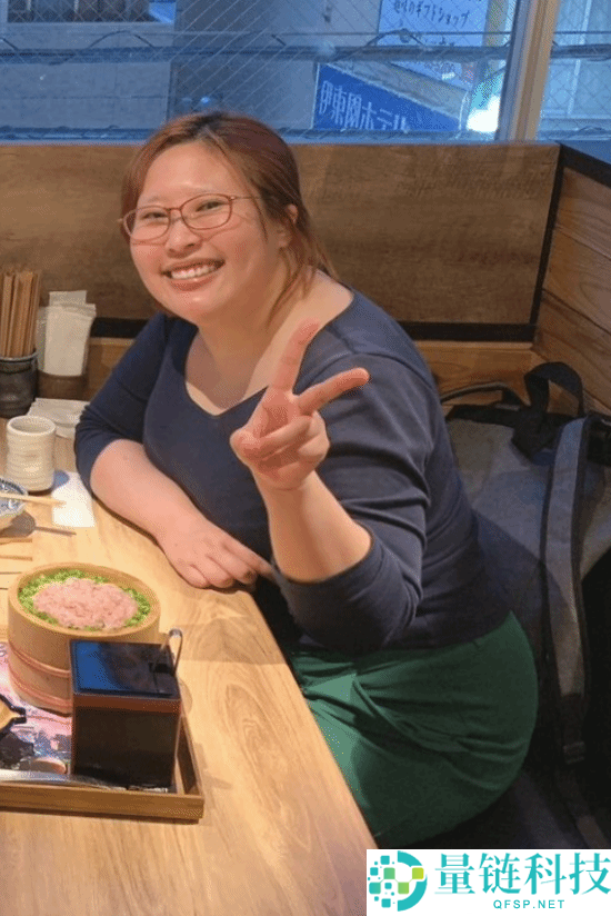 日自己妻COSER减重60斤,完美复原高叉泳衣春丽造型
