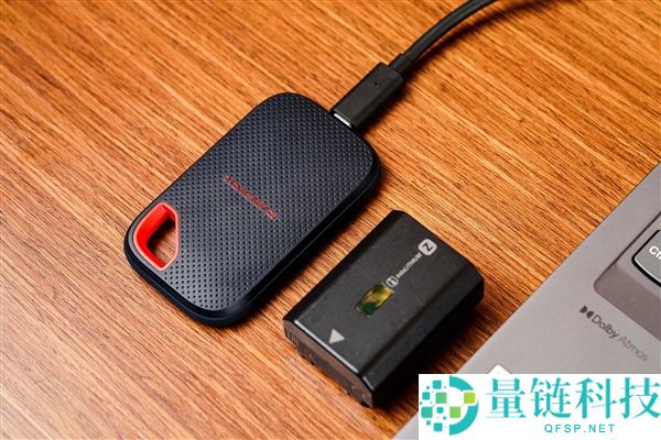 闪迪至尊极速挪动固态硬盘晋级版评测：性能爆棚，值得入手