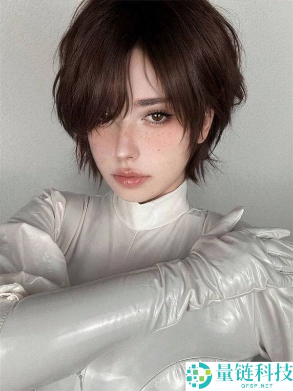《剑星：血雨》新女主Cosplay美图展示，绝美小姐姐身材出众