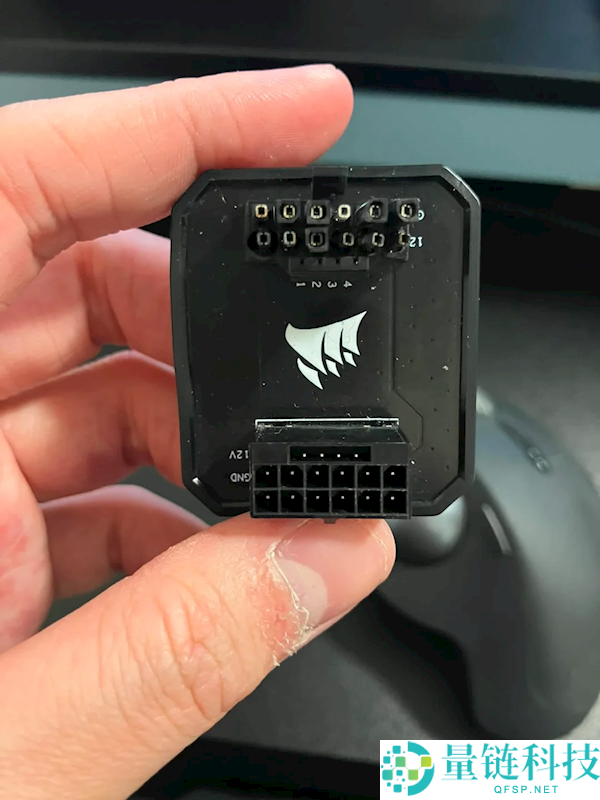 耐105℃的供电转接头熔化，公版RTX 4090遭销毁解析