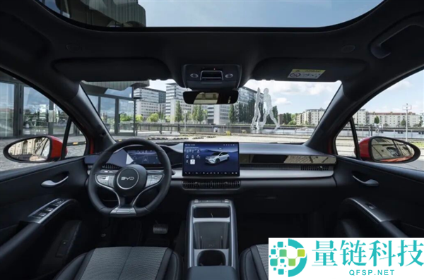 比亚迪海豚DM-i在欧洲多国发布,起售价超18万人民币