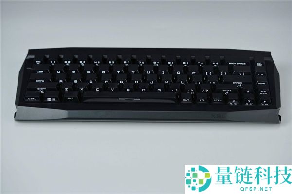 微星X86K磁轴机械键盘图赏：0.01mm精准调行程的极致体验