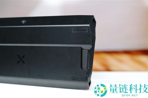 微星X86K磁轴机械键盘图赏：0.01mm精准调行程的极致体验