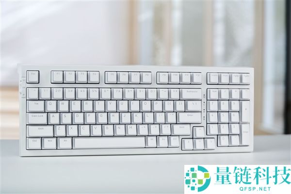 清晰段落感：ikbc 98S三模RGB极地狐轴键盘详尽图赏