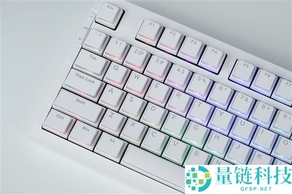 清晰段落感：ikbc 98S三模RGB极地狐轴键盘详尽图赏
