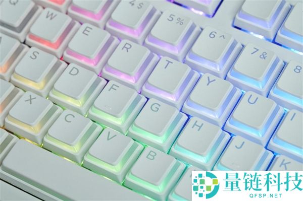 清晰段落感：ikbc 98S三模RGB极地狐轴键盘详尽图赏