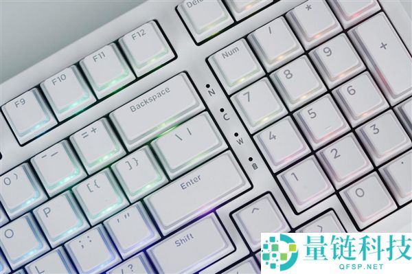 清晰段落感：ikbc 98S三模RGB极地狐轴键盘详尽图赏