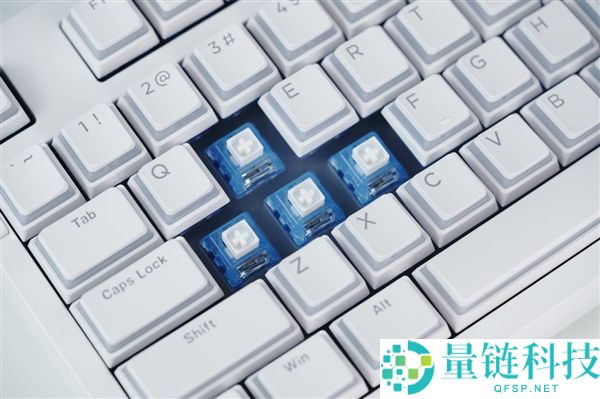 清晰段落感：ikbc 98S三模RGB极地狐轴键盘详尽图赏