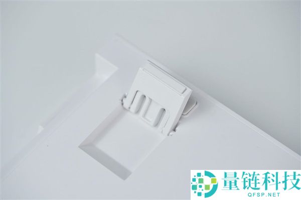 清晰段落感：ikbc 98S三模RGB极地狐轴键盘详尽图赏