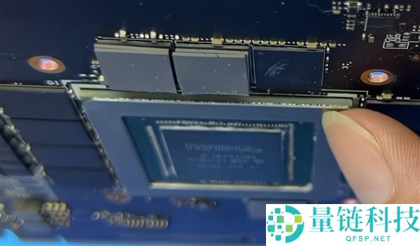 1500元购得RTX 4090:拆解后发现GPU中心竟是塑料材质!