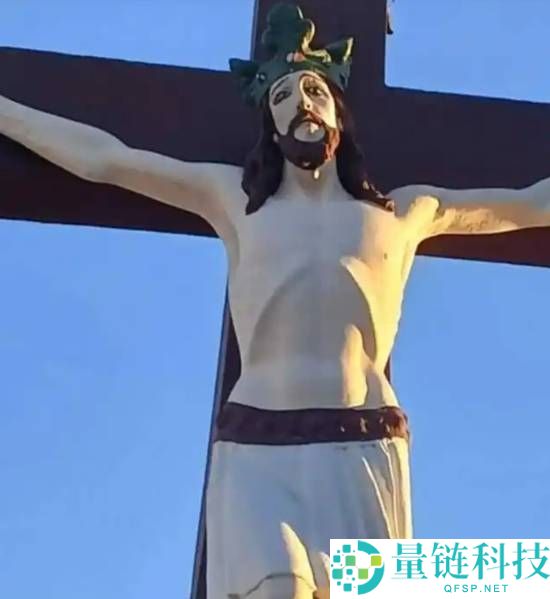 巴西雕像修复失败变卡通脸,幽默外形成网红打卡地