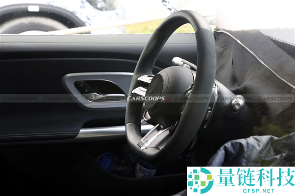 梅赛德斯-AMG纯电动高性能GLA路测谍照曝光