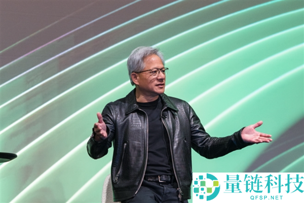 黄仁勋：一体化AI工场是拼集算力的最佳解决方案