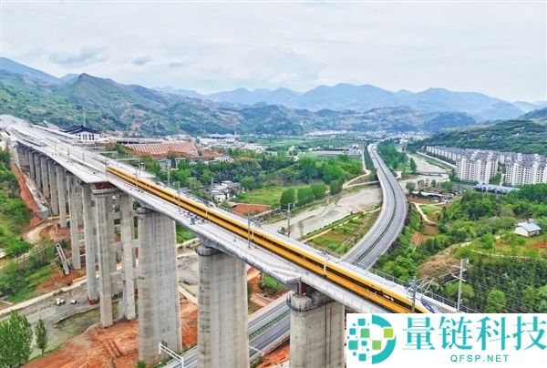 西北华中高铁新动脉：西十高铁今日正式开通运营