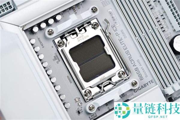 雕妹二次元设计与技嘉B850 AORUS ELITE-P ICE主板图赏解析