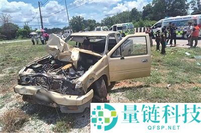 泰国11岁男孩偷开父母皮卡车撞上朝圣僧侣，造成9人遇难